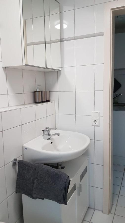 רנינגן Ferien- Und Businessapartment I Modern Mit Wlan Und Parkplatz Nahe Zentrum, Automobil- Und Tech-Firmen, Messe מראה חיצוני תמונה